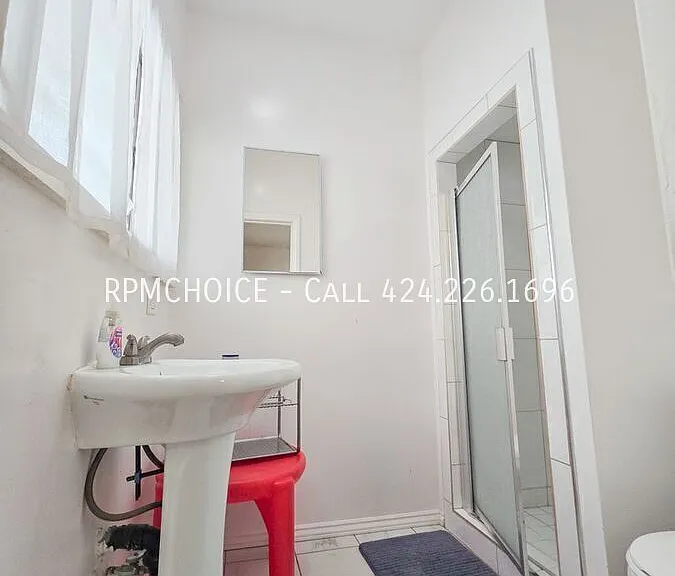 532 S Flower St #1 — Photo 20