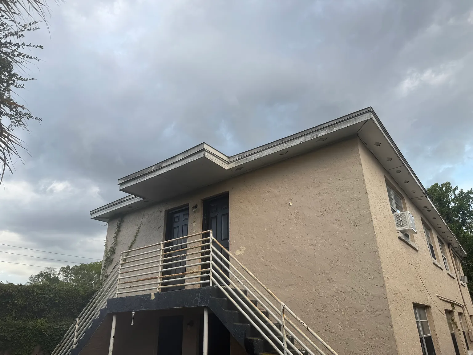 2 bed, 700 sqft, $850 — Photo 3