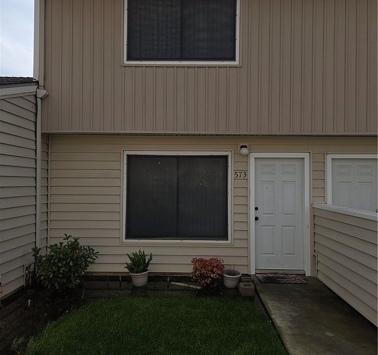 1st image of 573 North St