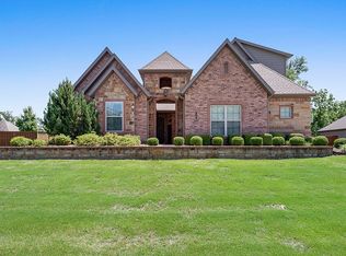 1309 NW Hermanus St, Bentonville, AR 72712