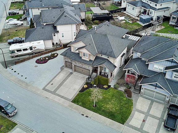 3rd image of 12442 Davenport Dr