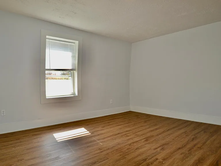 63 Cherry St #2R — Photo 15