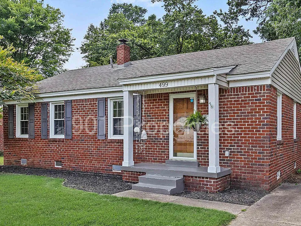 3 bed, 987 sqft, $1,725 — Photo 2
