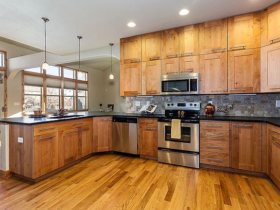 5th image of 3314 Muskrat Creek Dr