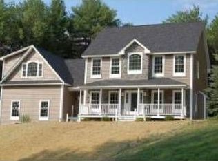 7 Little Rob Rd, Atkinson, NH 03811