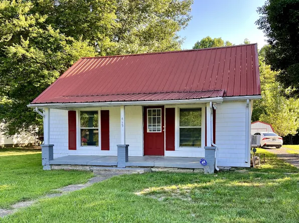 415 Church St, Lafayette, TN 37083