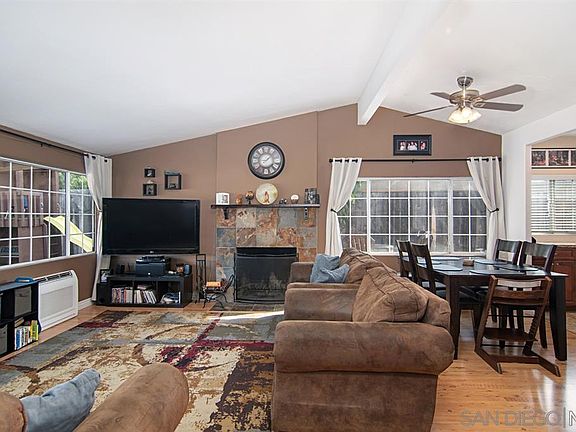 3rd image of 9234 Fullerton Ave