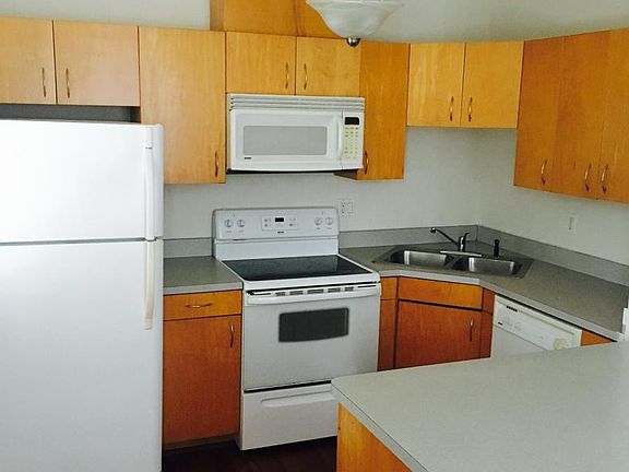 4th image of 159 4th Ave N APT 5