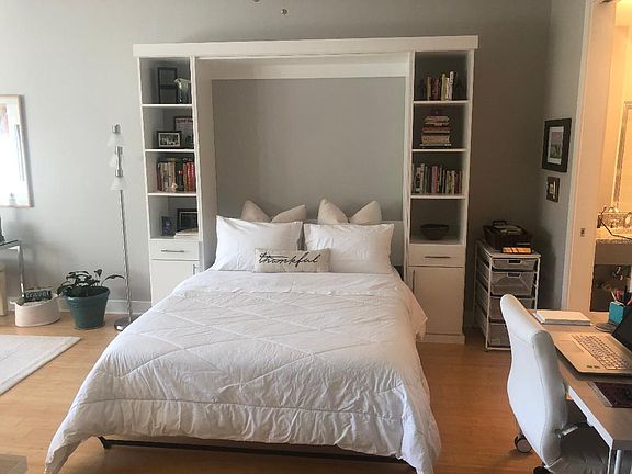 Queen-size Murphy Bed