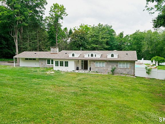 2nd image of 62 Heritage Drive