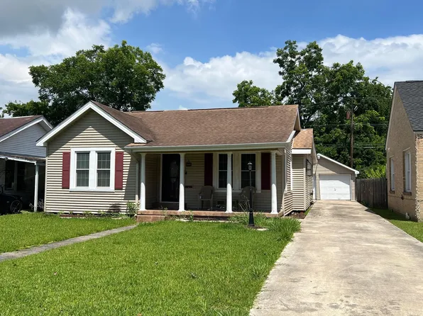 5049 6th St, Port Arthur, TX 77642