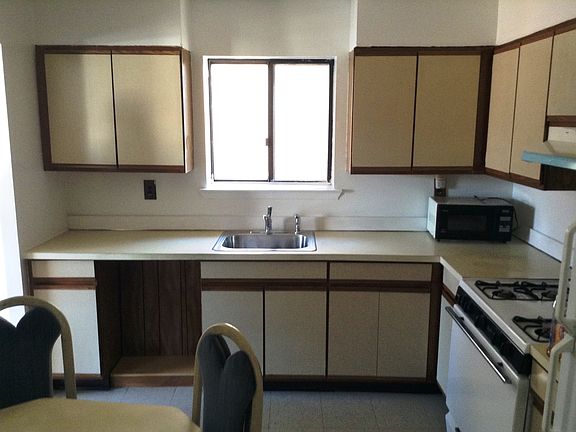 4th image of 1513 Adee Ave