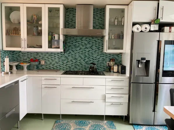 2447 Lahonda Dr #2447, Anchorage, AK 99517