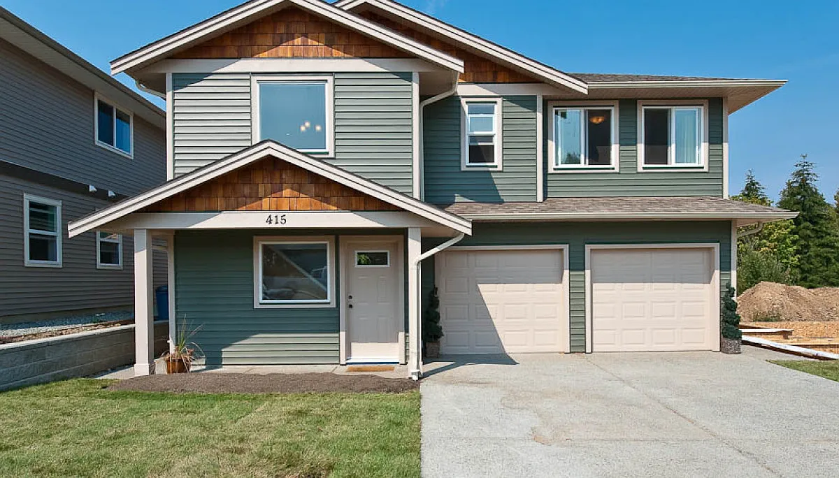 415 Applewood Cres #B photo 1