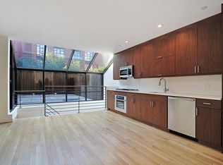 174 N 5th St #1C, Brooklyn, NY 11211