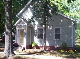 18 Benton St, Hamden, CT 06517