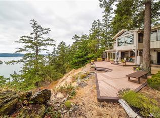 743 Tillamuk Dr, La Conner, WA 98257