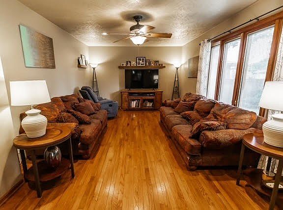 2nd image of 304 Scott Ave