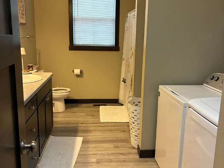919 Lakeside Ave #2 — Photo 8