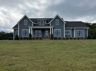 4542 Campbellsville Pike, Columbia, TN 38401