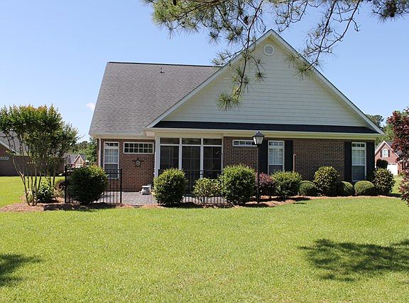 2nd image of 403 Chatwood Cir