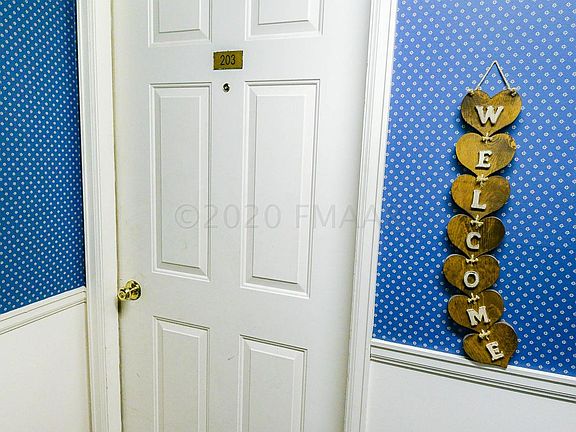 4th image of 2567 Pacific Dr S APT 203