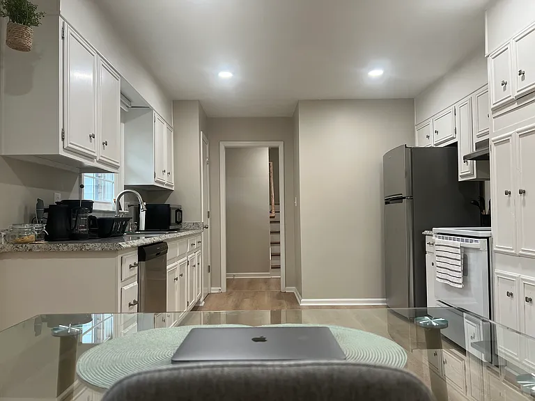 Pedro Dr SW — Photo 1