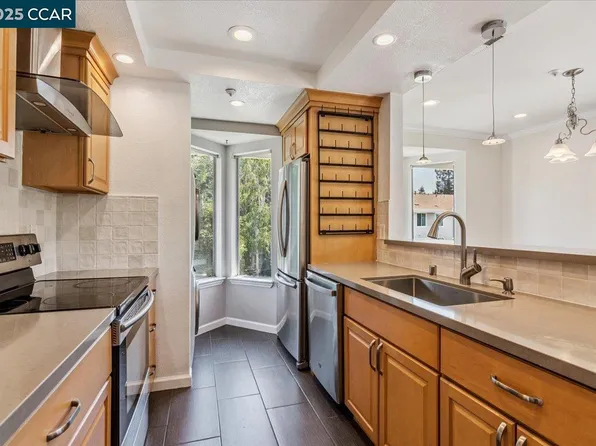 2607 Oak Rd APT F, Walnut Creek, CA 94597