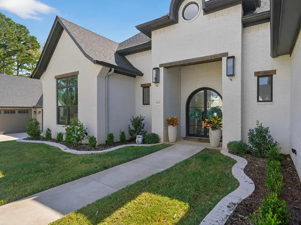 1572 Maple Cir, Tyler, TX 75703