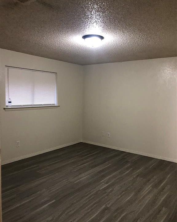 1st image of 103 N Venice Dr #103