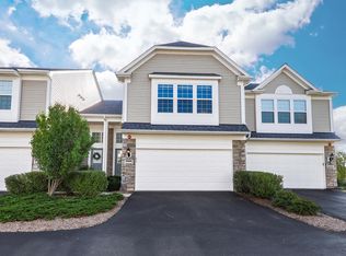 377 Devoe Dr, Oswego, IL 60543