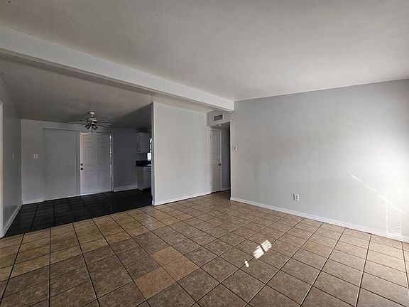 5th image of 2508 Coral Way