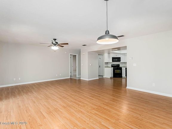 4th image of 758 John Carroll Ln