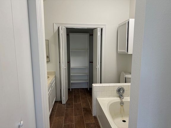 3rd image of 138 Coffee Ln