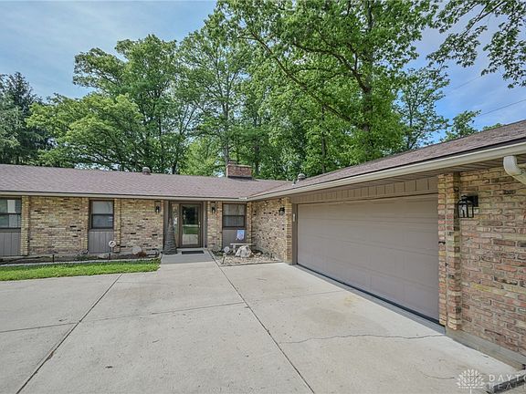 3rd image of 2693 Ehrhart Dr