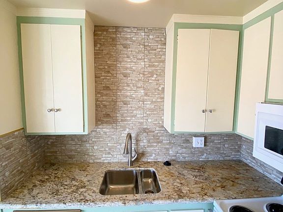 5th image of 295 Buchanan St APT 205