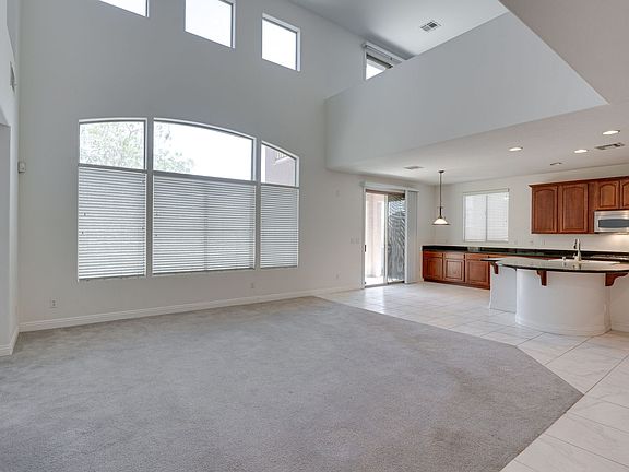 5th image of 9516 Dawn Heights Ct