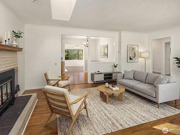 3rd image of 20820 Hillcrest Place