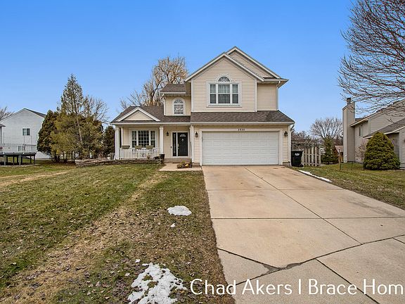 2nd image of 3535 Newhaven Ct SE