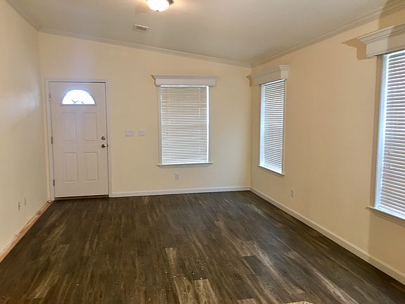 4th image of 2885 Holster Way