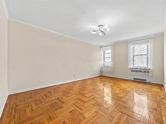 3rd image of 2020 Kings Hwy APT 2E