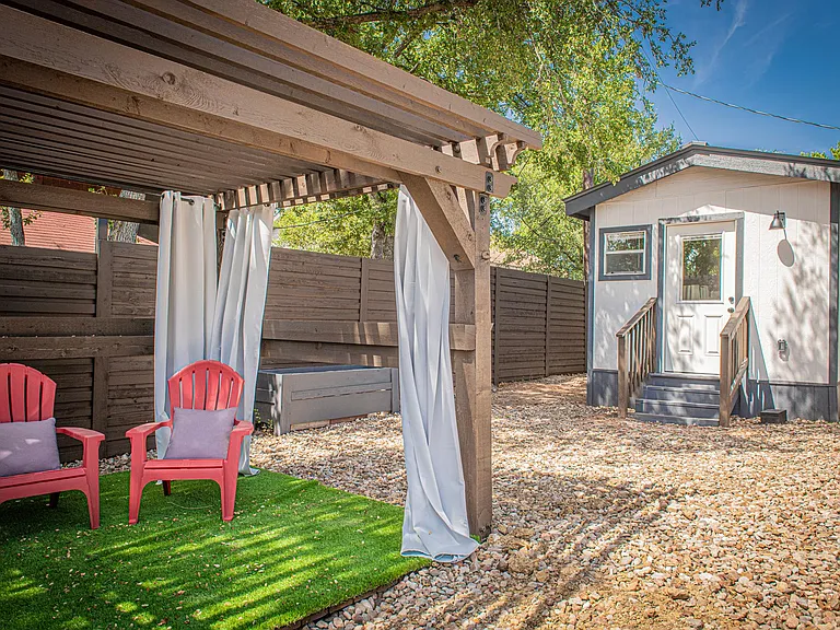 3907 Chase Cir — Photo 37