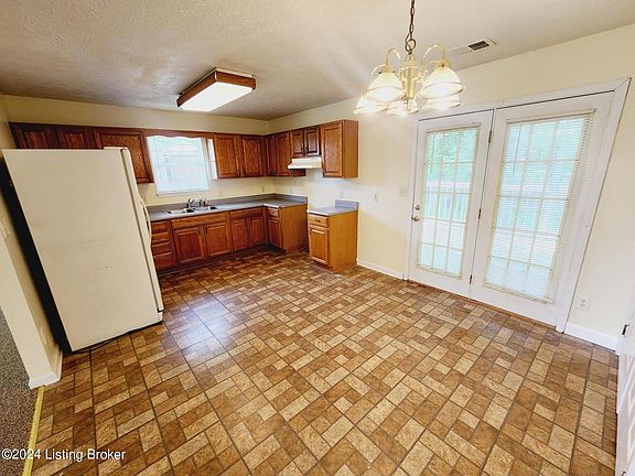4th image of 6805 James Madison Way