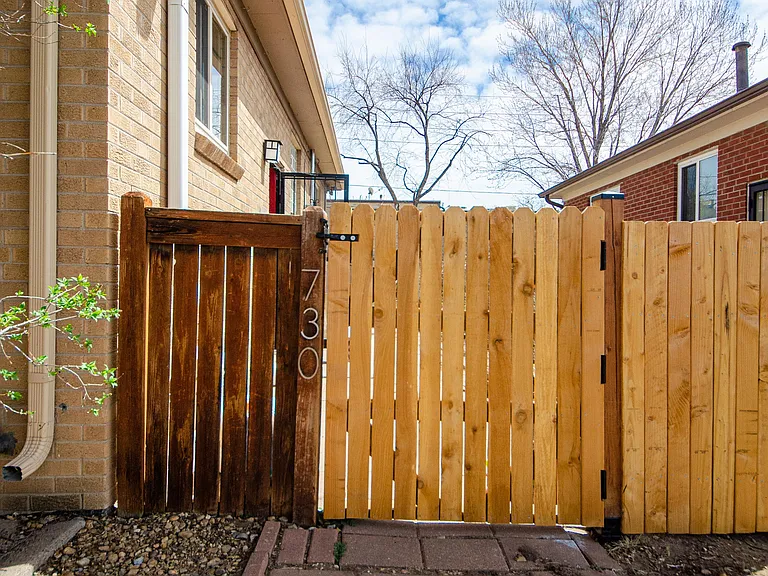 730 Poplar St — Photo 21