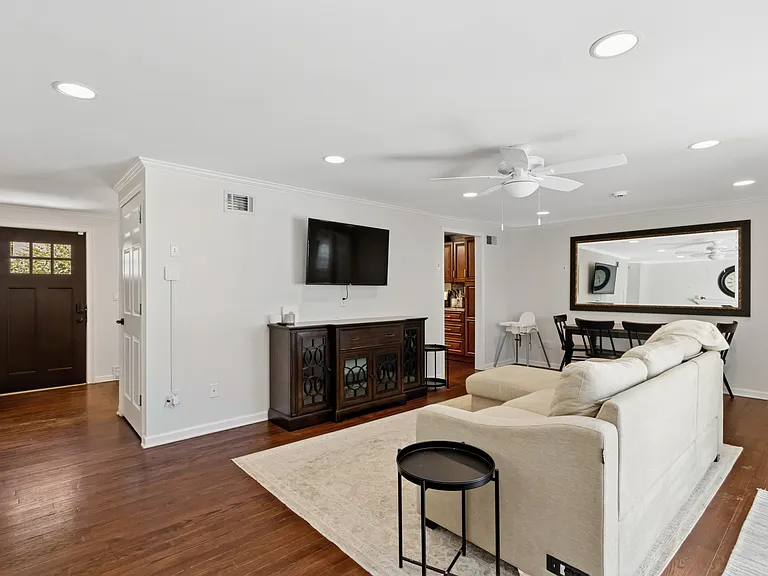 7329 Ash St — Photo 13