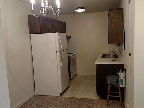 3rd image of 315 Washington St #B5