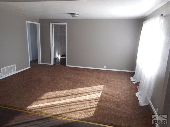 3rd image of 2121 E 11th St