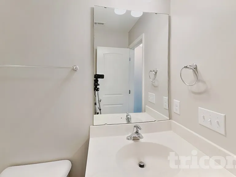 104 Yadkin St — Photo 13