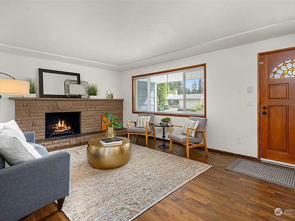 4th image of 6107 119th Street SW