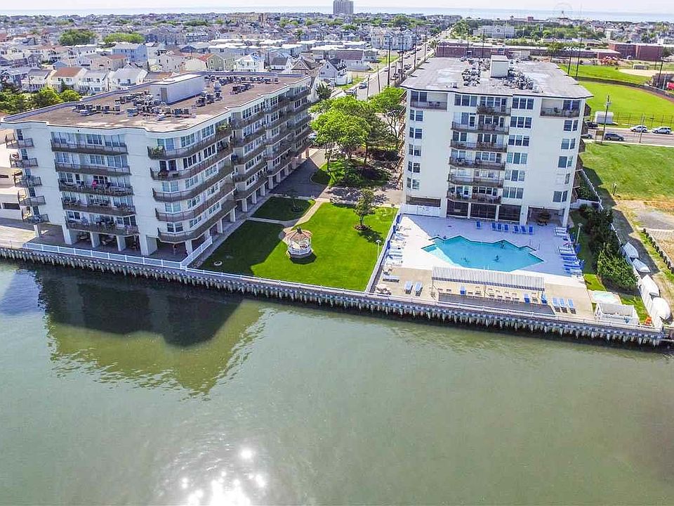 1st image of 500 Bay Ave #408
